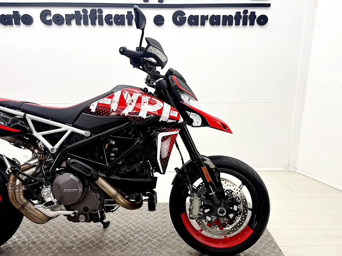 Ducati Hypermotard 950 RVE (2020) (9)