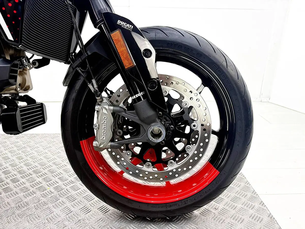 Ducati Hypermotard 950 RVE (2020) (12)