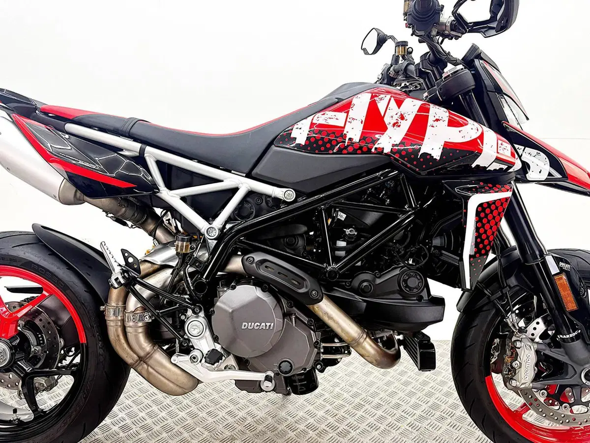 Ducati Hypermotard 950 RVE (2020) (8)