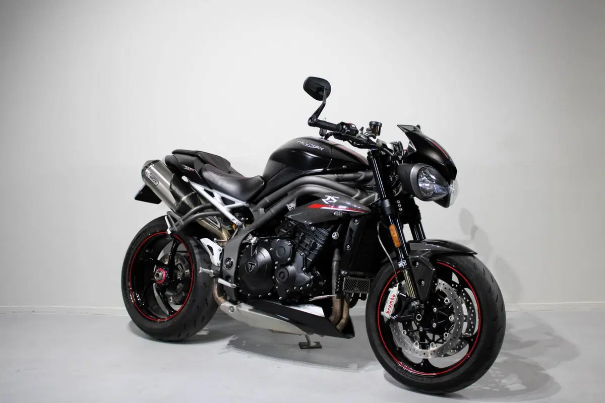 Triumph Speed Triple 1050 RS (2018 - 20) (2)