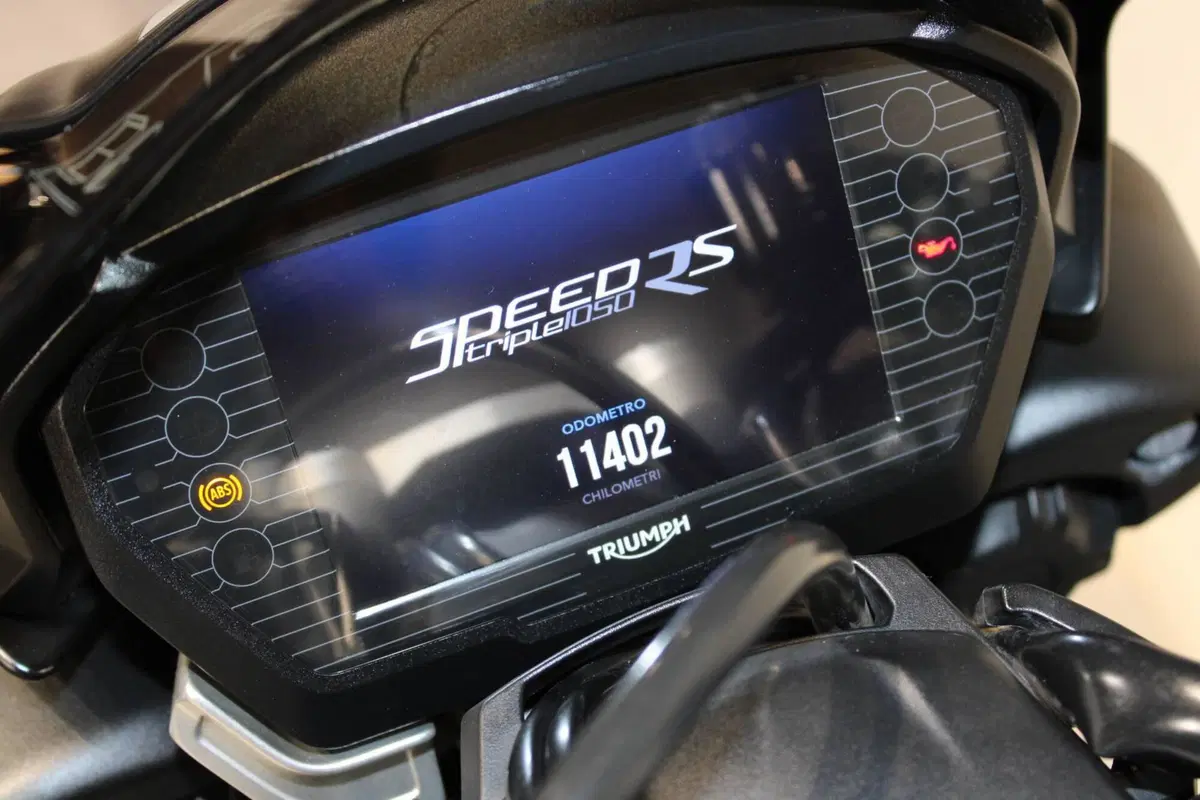 Triumph Speed Triple 1050 RS (2018 - 20) (6)