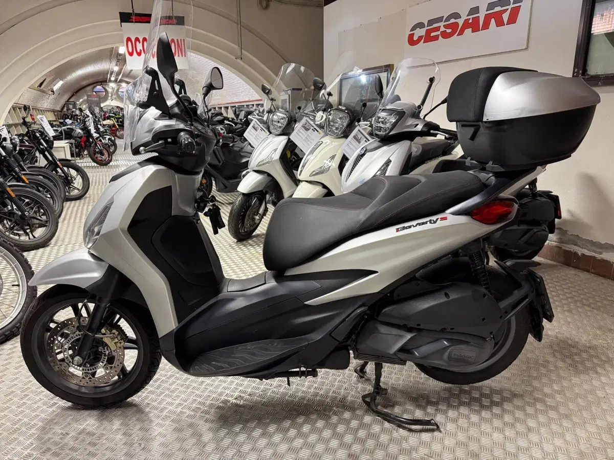 Piaggio Beverly 300 S ABS-ASR (2021 - 25)