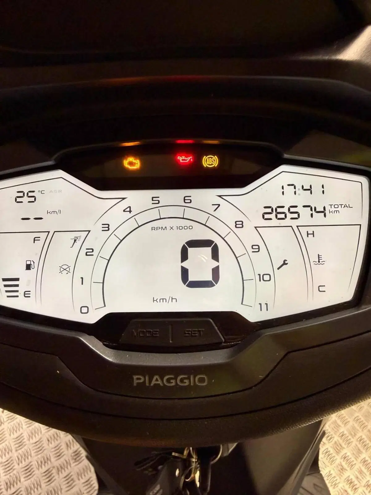 Piaggio Beverly 300 S ABS-ASR (2021 - 25) (2)