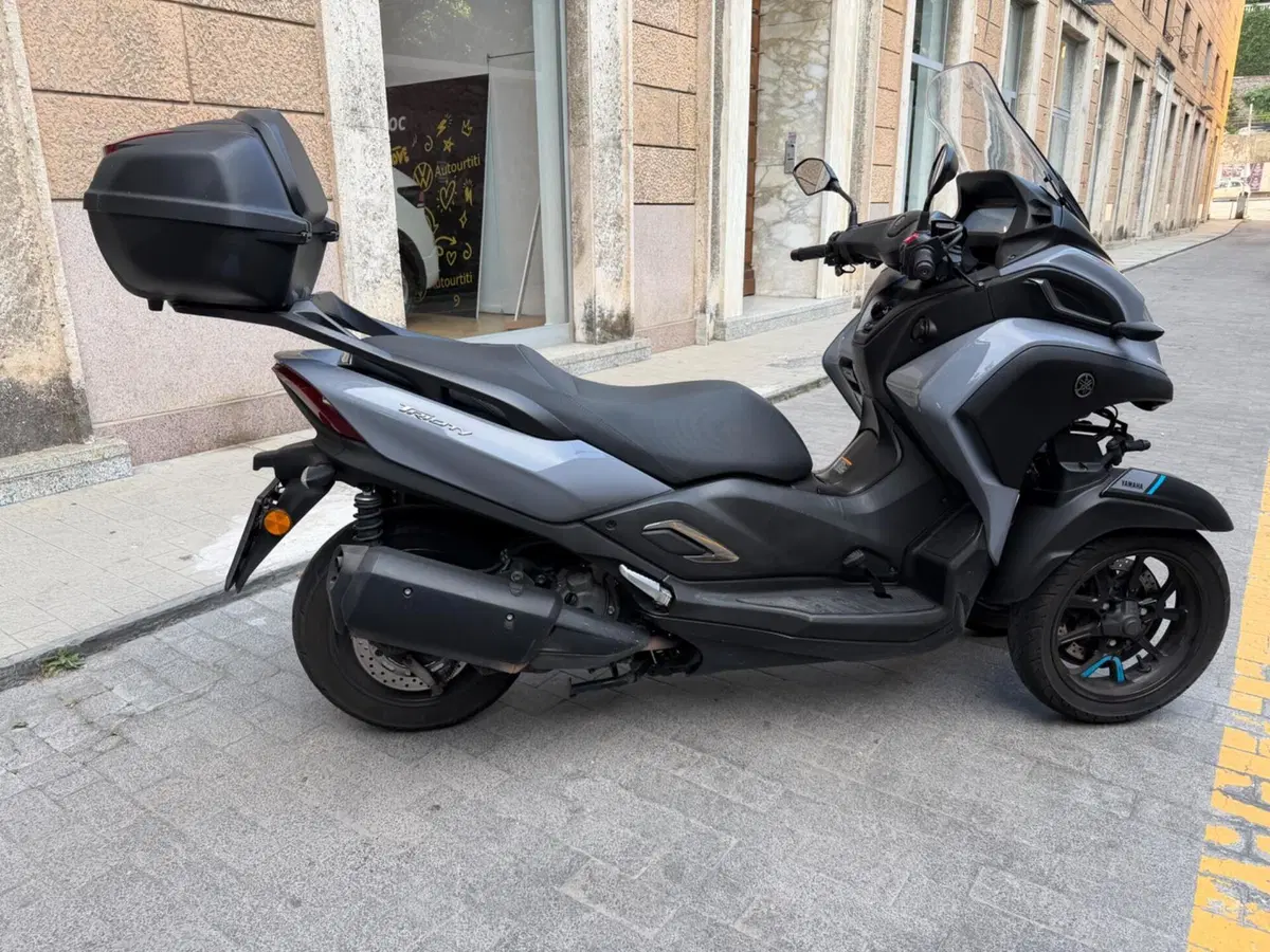 Yamaha Tricity 300 (2020) (2)