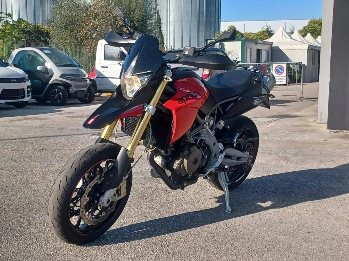 Aprilia Dorsoduro 750 (2009 - 14) (7)