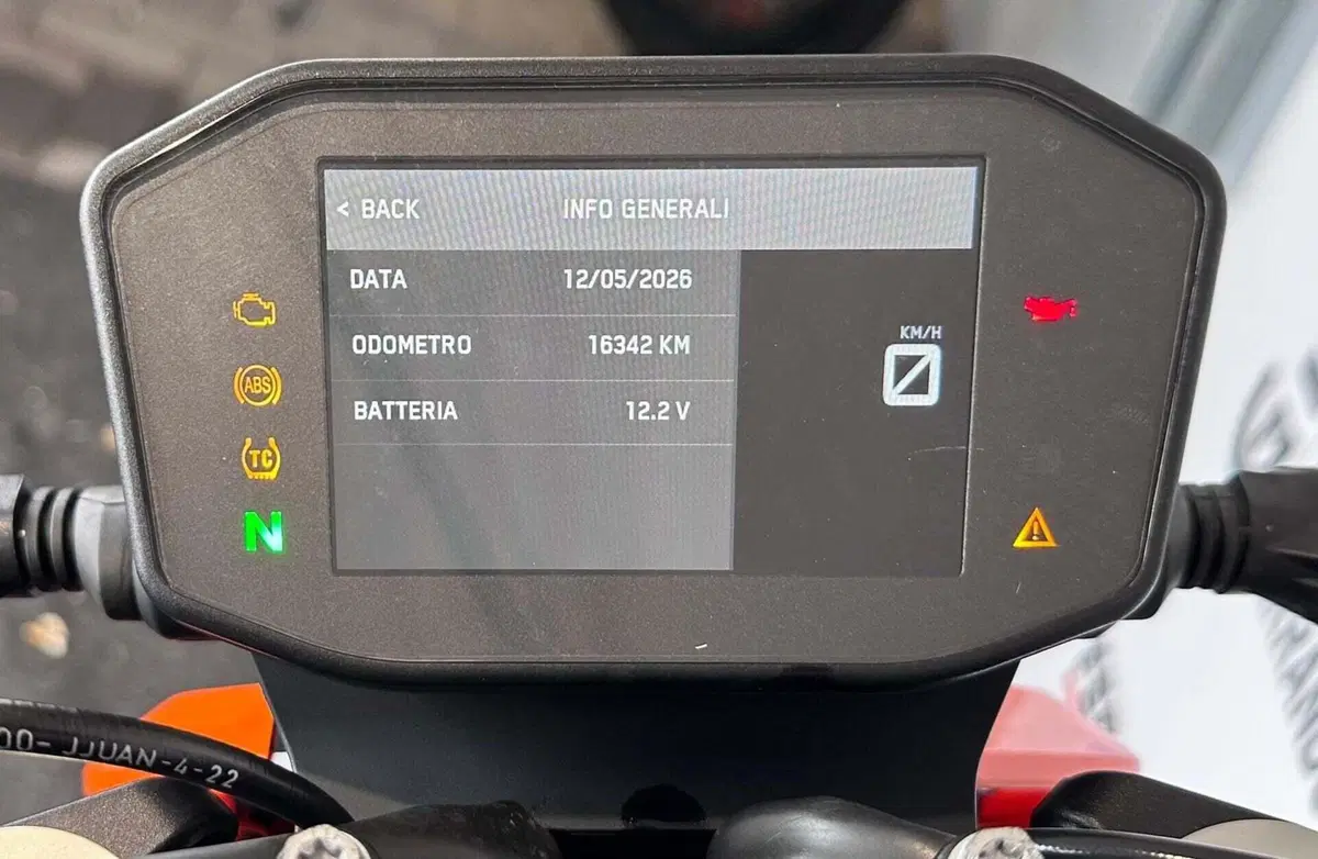 KTM 790 Duke L (2023 - 24) (5)