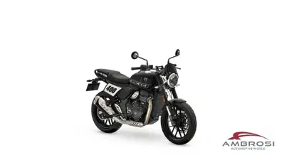 Triumph Tracker 400 (2026) nuova