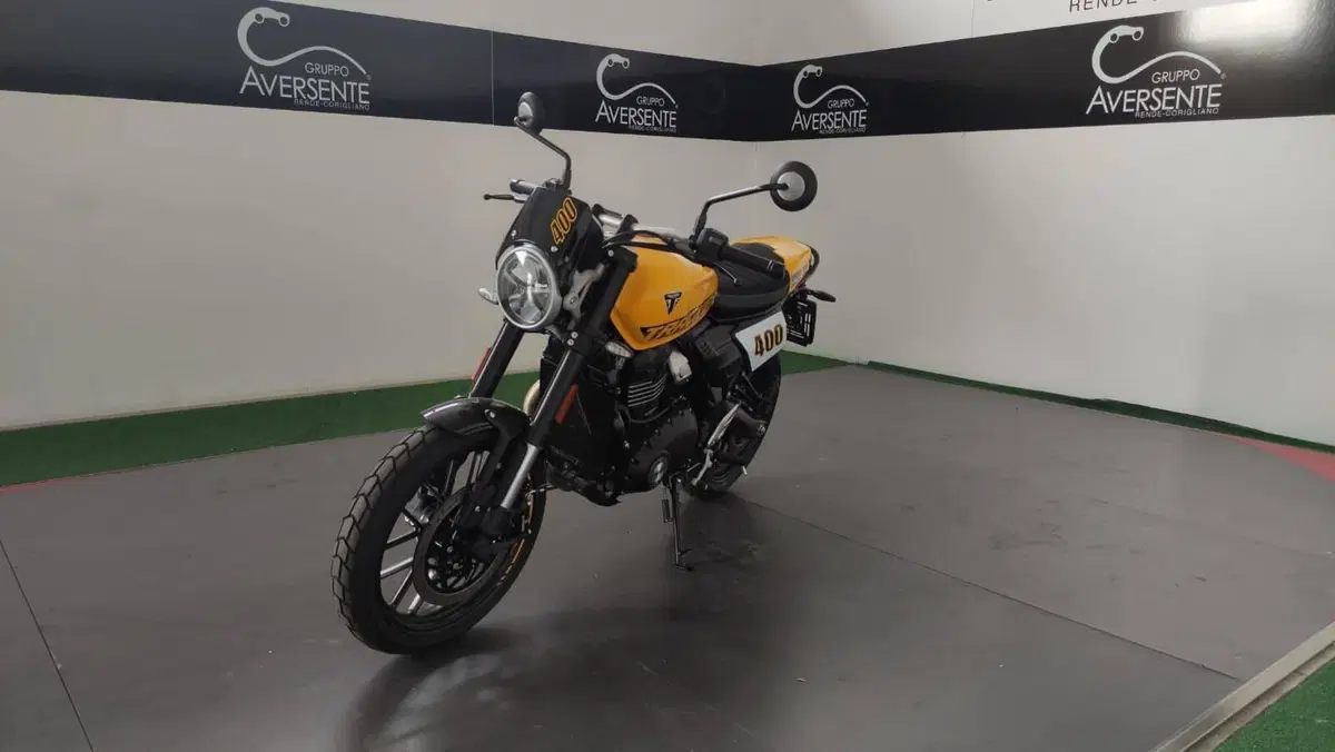 Triumph Tracker 400 (2026) (7)