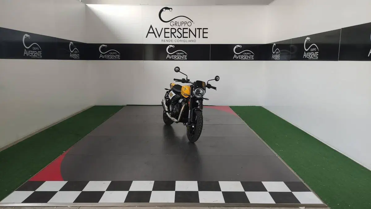 Triumph Tracker 400 (2026) (8)