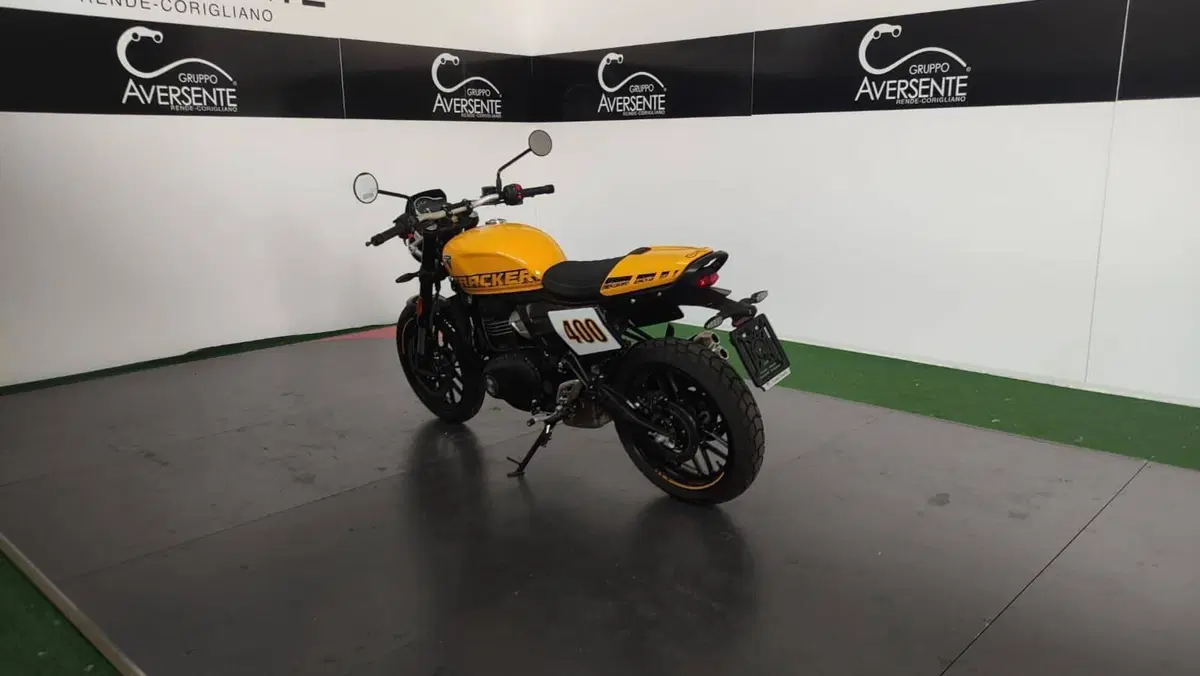 Triumph Tracker 400 (2026) (12)