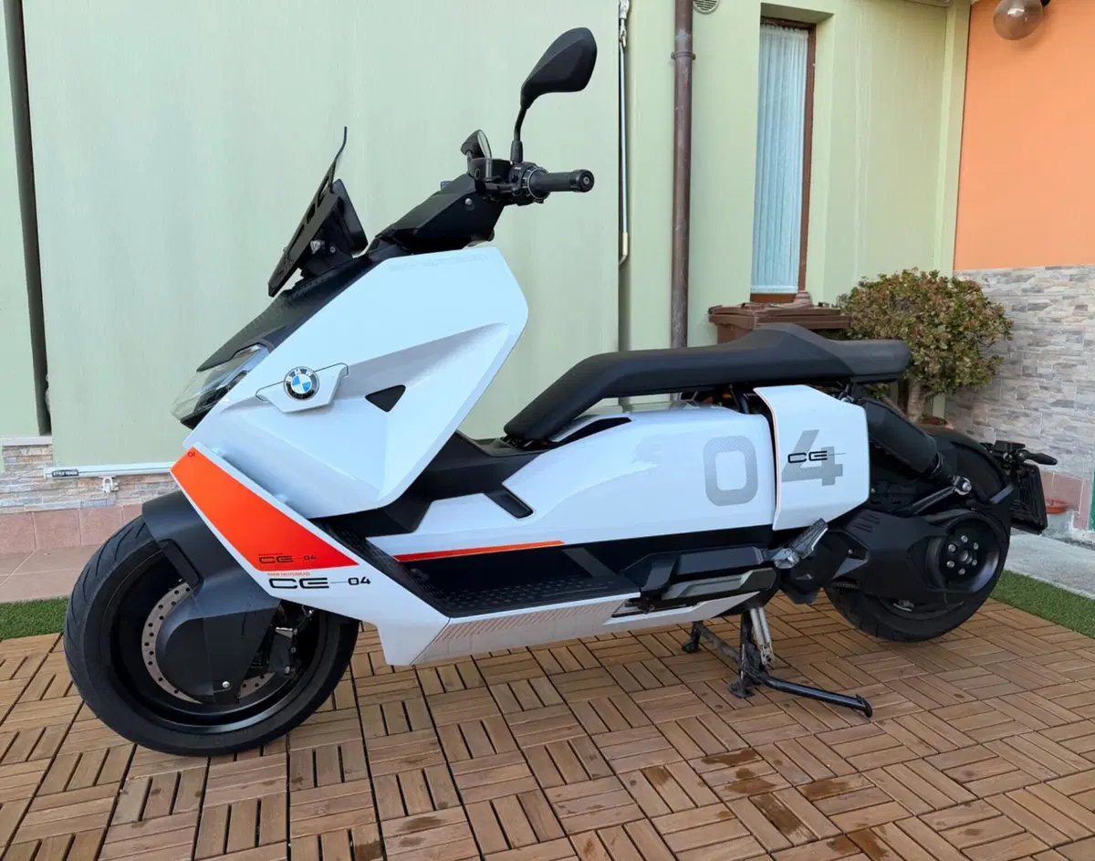 Bmw CE 04 (2021 - 25)