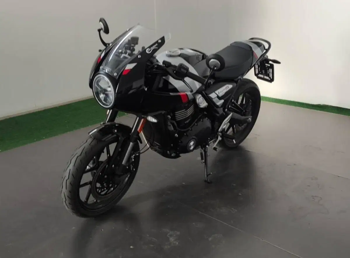 Triumph Thruxton 400 (2026) (7)