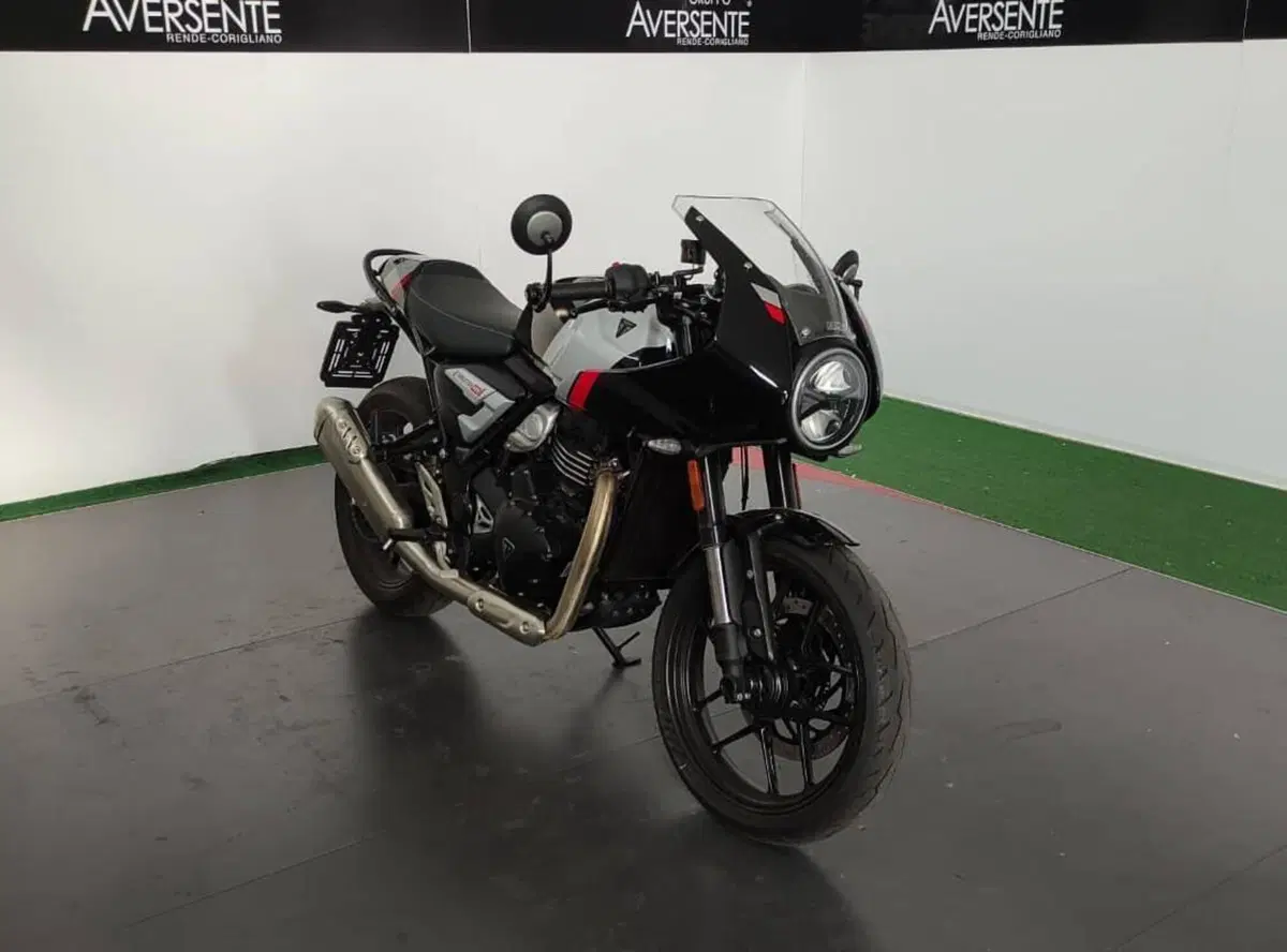 Triumph Thruxton 400 (2026)
