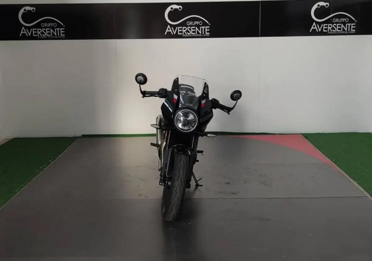 Triumph Thruxton 400 (2026) (8)