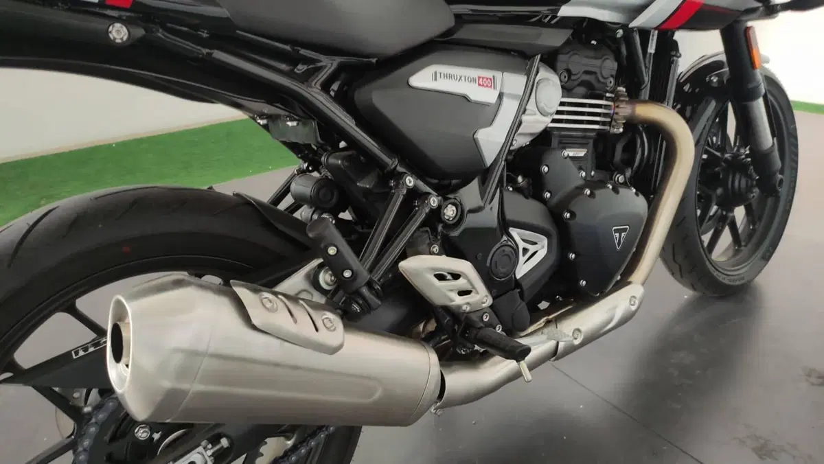 Triumph Thruxton 400 (2026) (11)