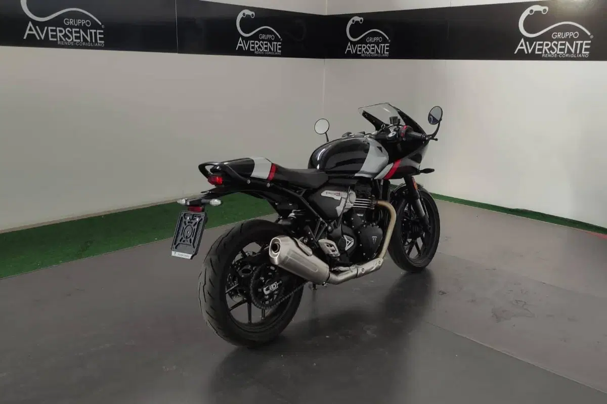 Triumph Thruxton 400 (2026) (14)