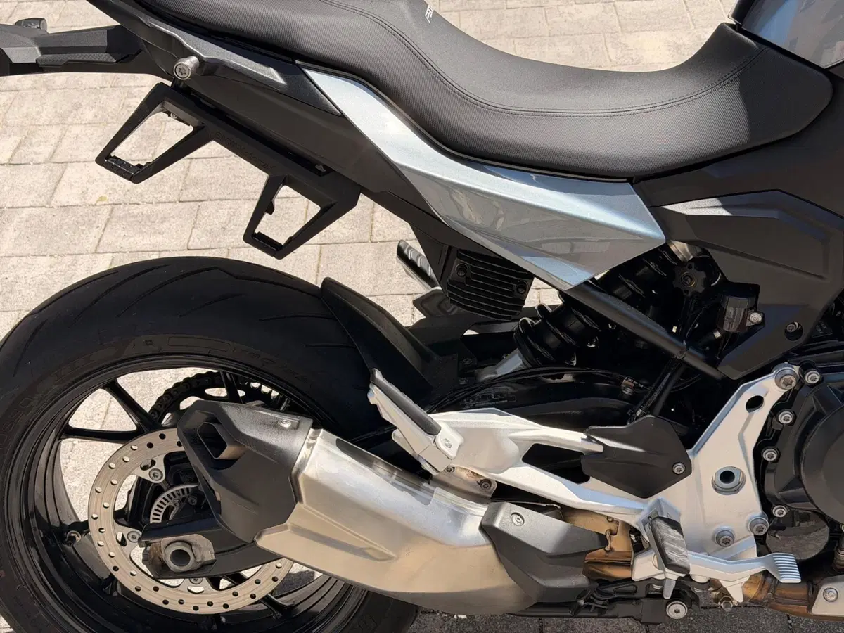 Bmw F 900 R (2021 - 24) (8)