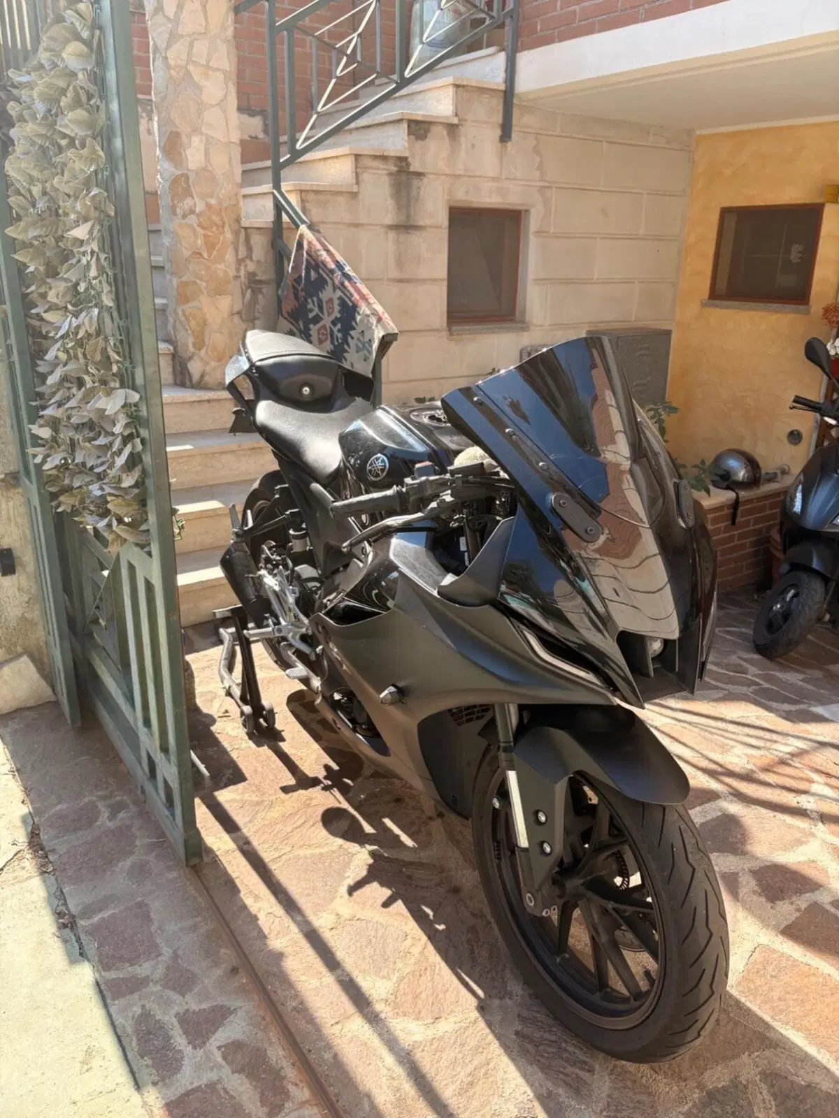 Yamaha YZF R125 (2023 - 26) (4)