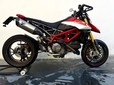 Ducati Hypermotard 950 SP (2019 - 20) usata