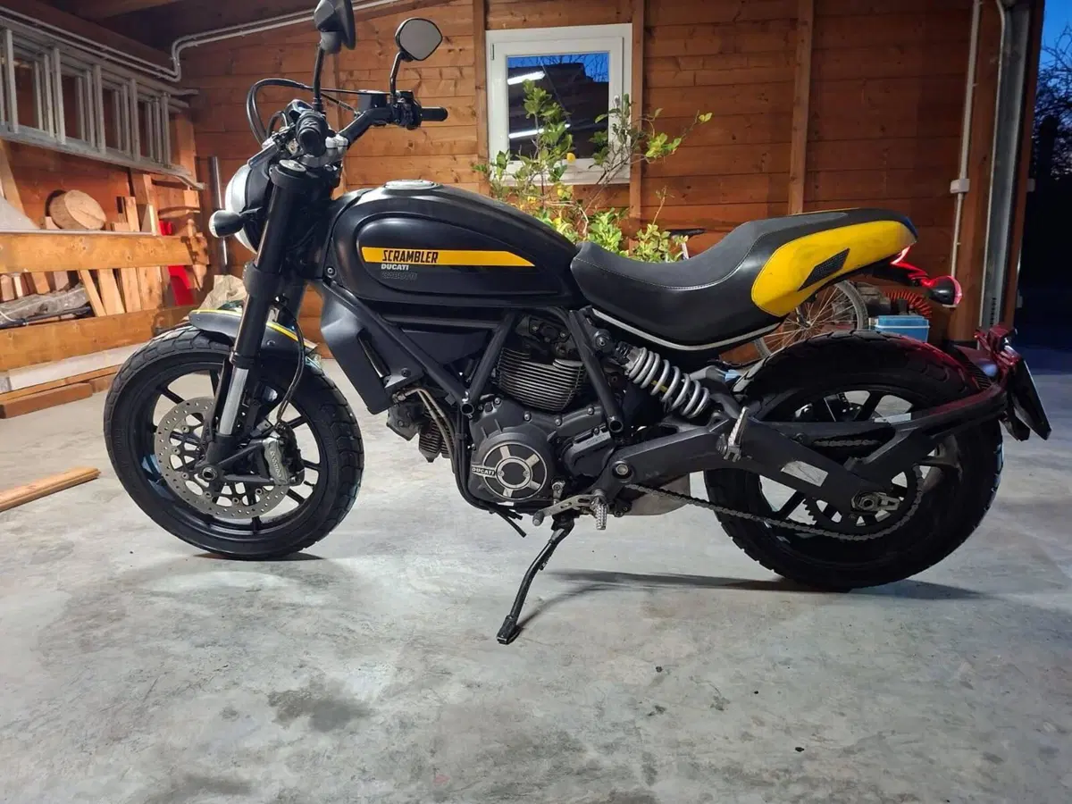 Ducati Scrambler 800 Full Throttle (2015 - 16) (2)