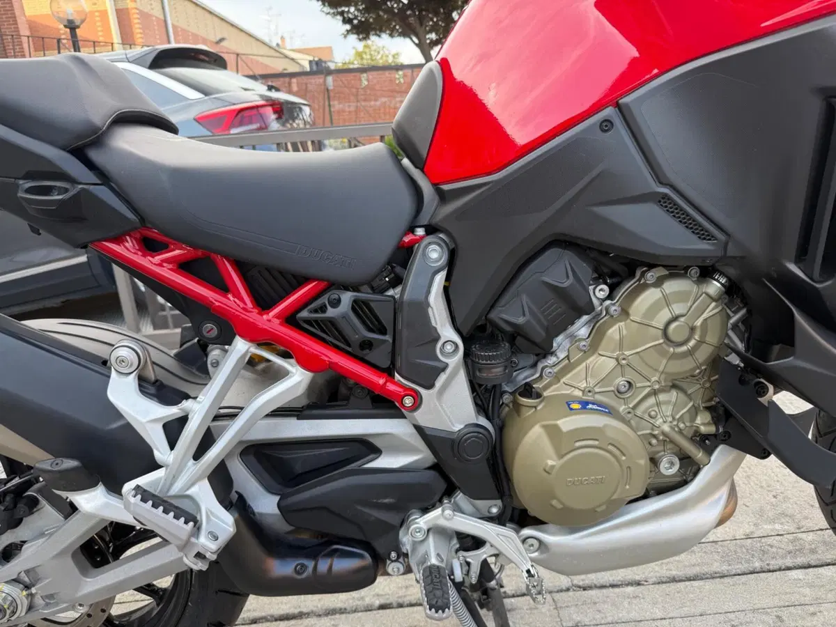 Ducati Multistrada V4 S (2021 - 24) (4)