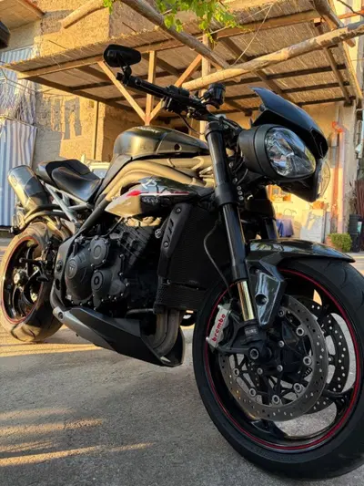 Triumph Speed Triple 1050 RS (2018 - 20) usata