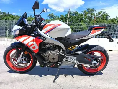 Aprilia Tuono 660 Factory (2022 - 24) usata