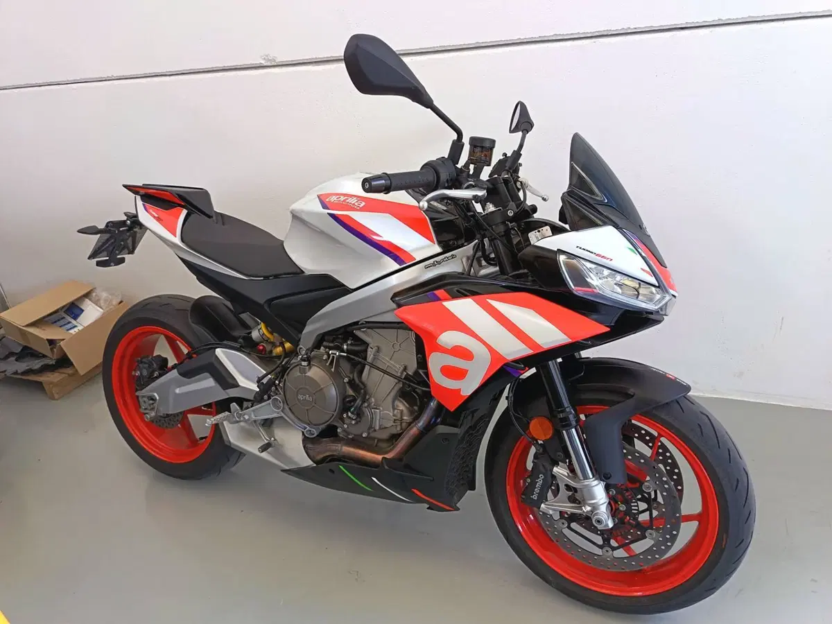 Aprilia Tuono 660 Factory (2022 - 24) (7)