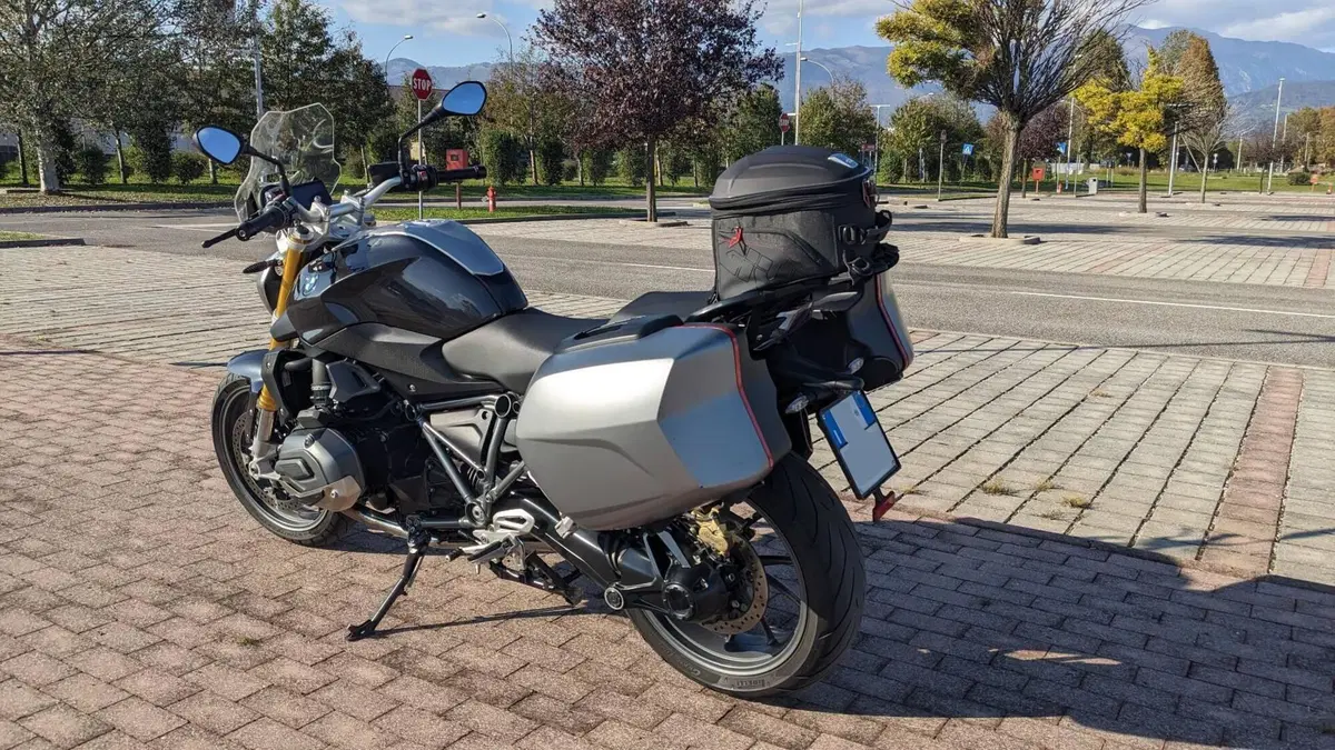 Bmw R 1200 R (2015 - 16) (2)