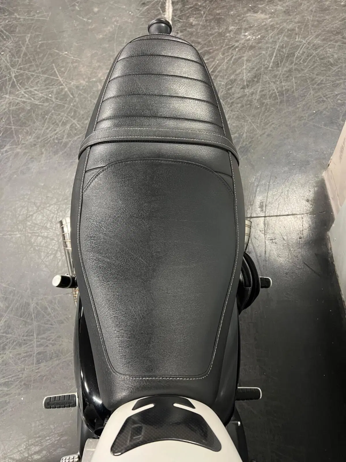 Triumph Street Twin 900 (2017 - 18) (8)