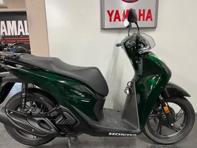 Honda SH 150i Vetro (2024 - 25) usata