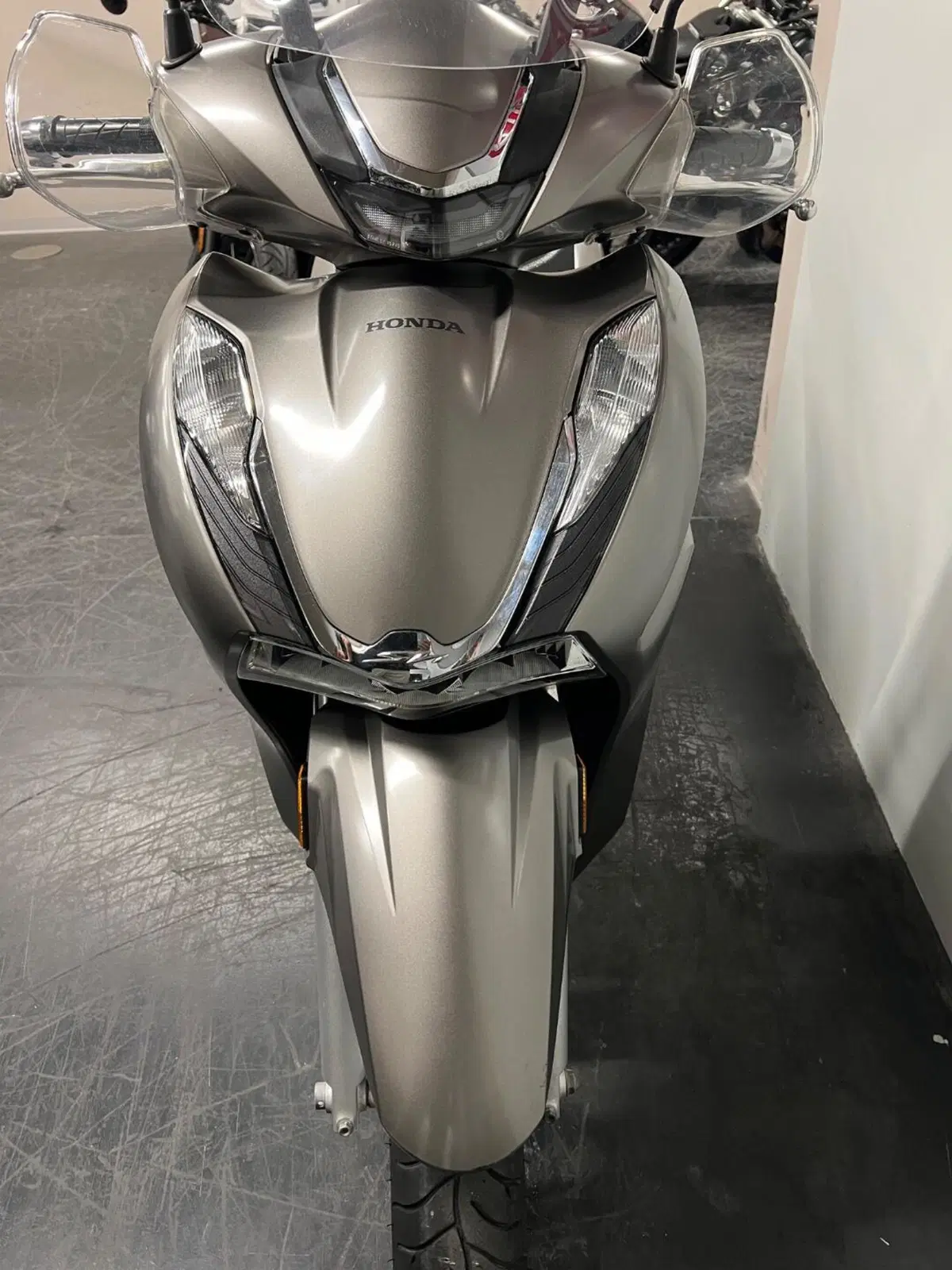 Honda SH 350 (2021 - 24) (3)