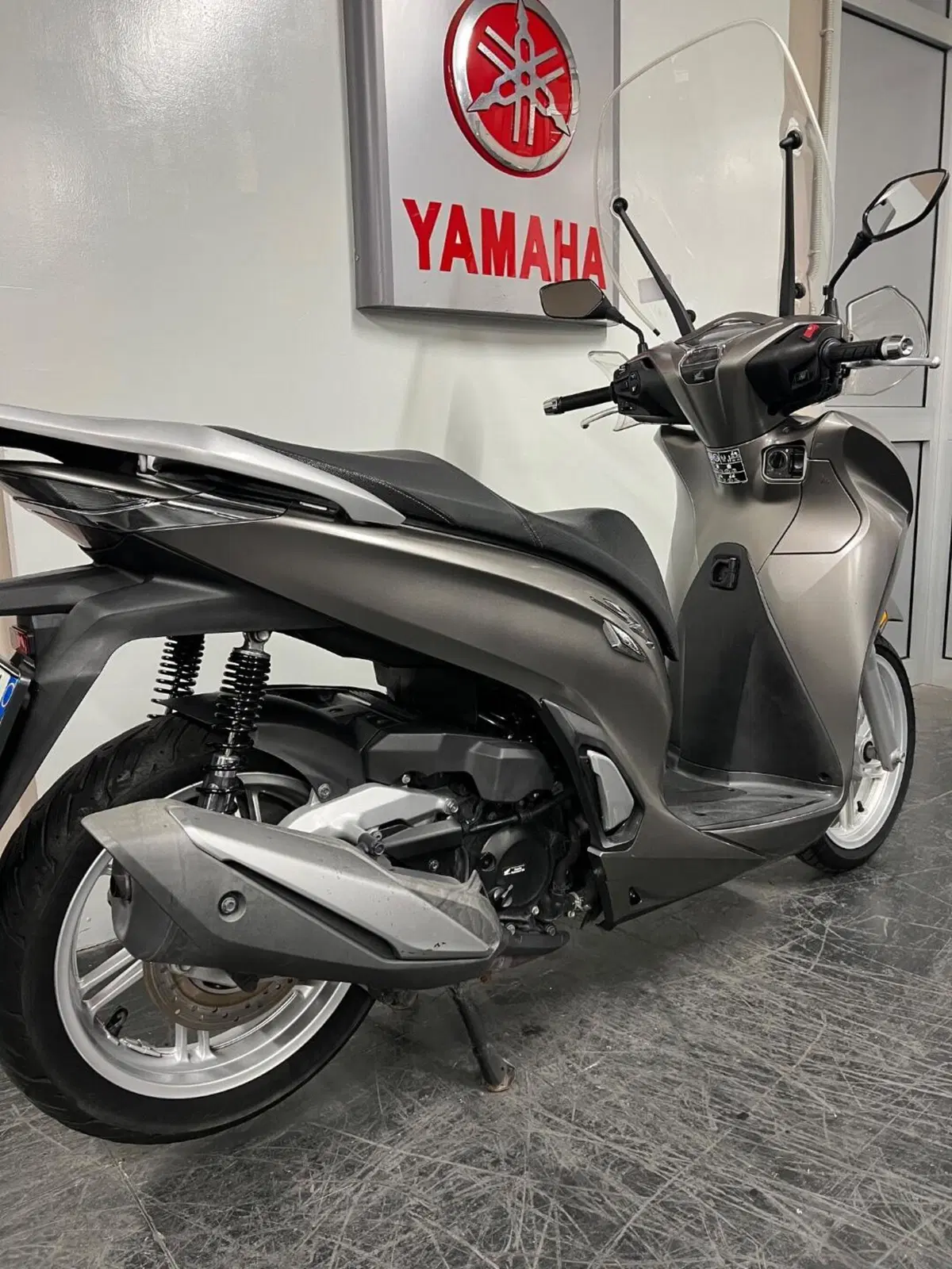 Honda SH 350 (2021 - 24) (4)