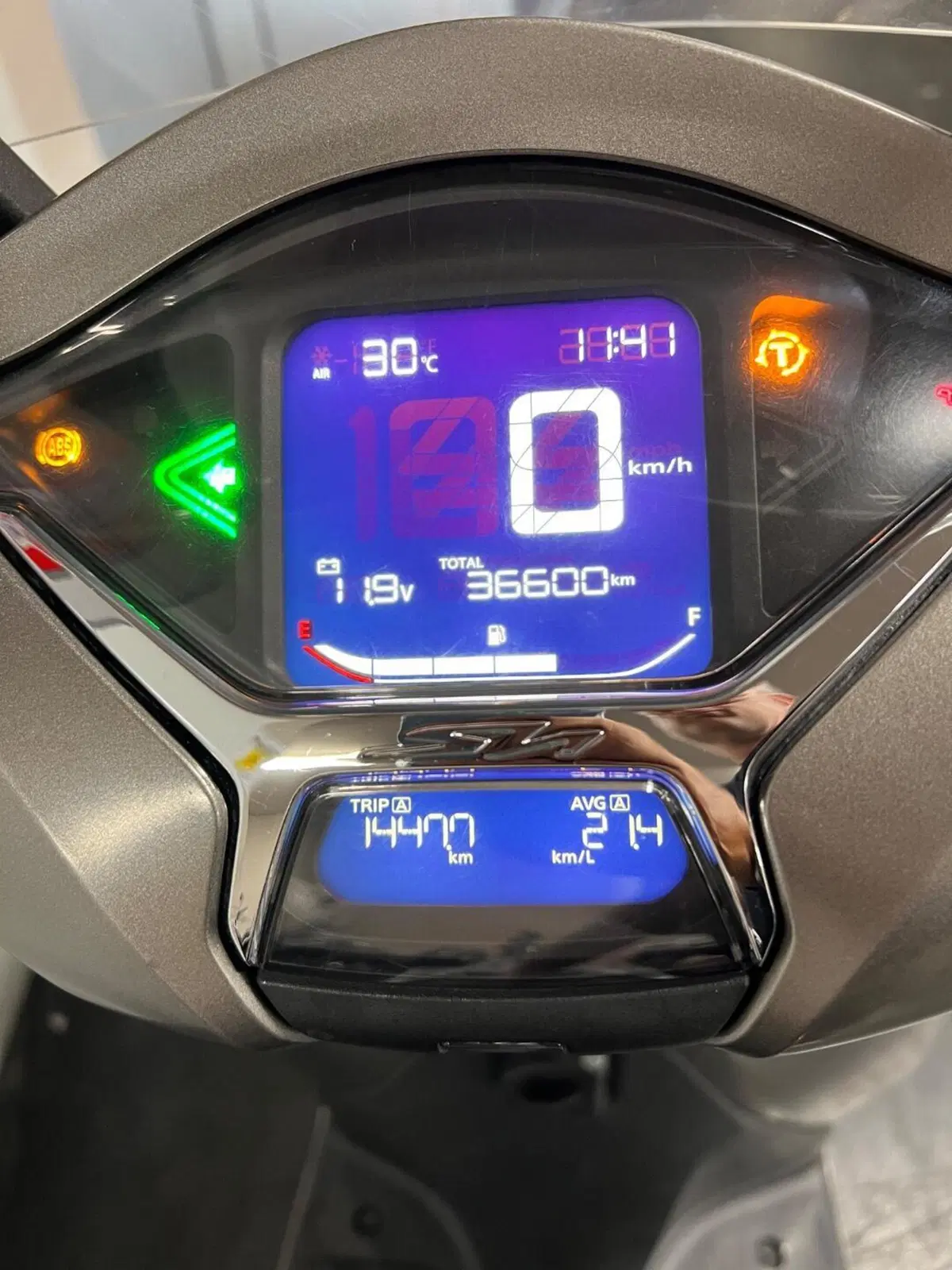 Honda SH 350 (2021 - 24) (9)