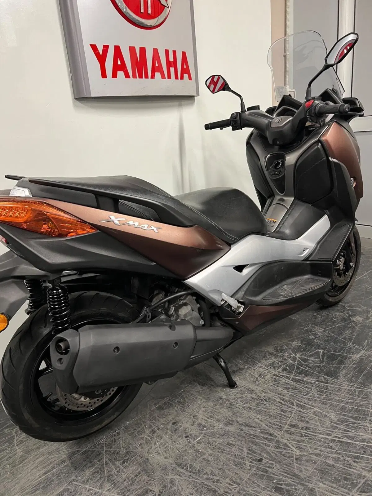 Yamaha X-Max 300 ABS (2017 - 20) (4)