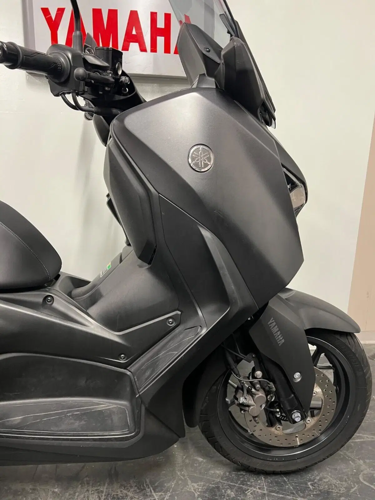 Yamaha X-Max 300 (2021 - 24) (6)
