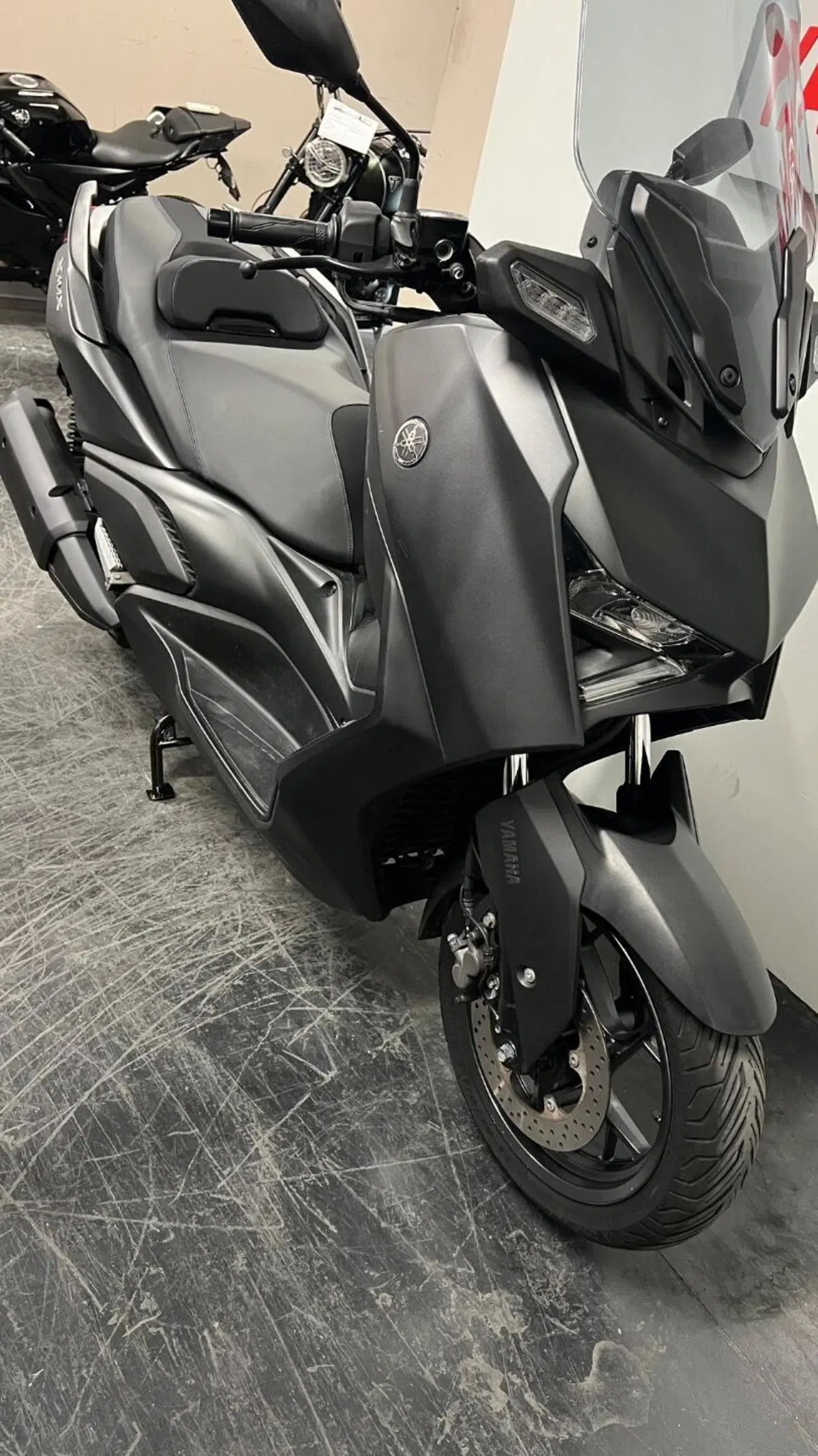 Yamaha X-Max 300 (2021 - 24) (10)