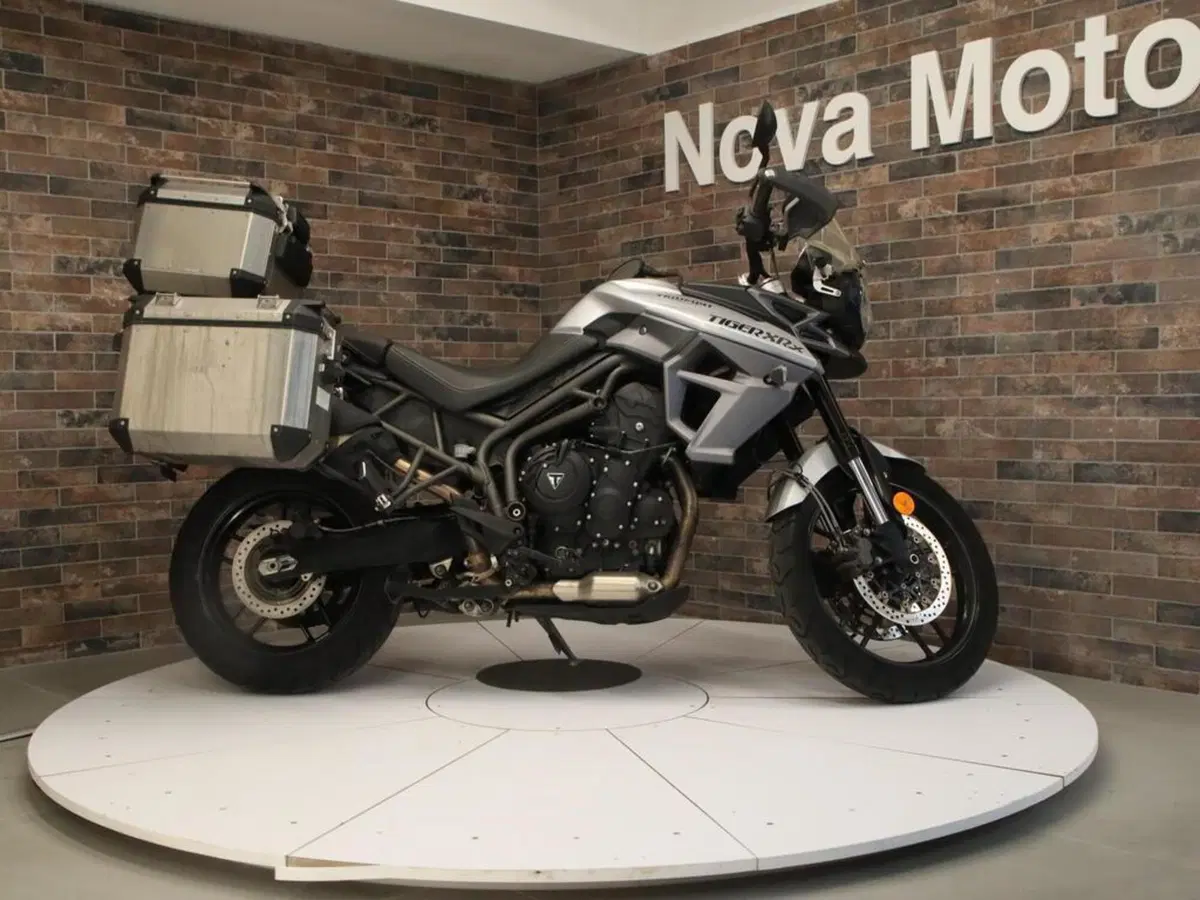Triumph Tiger 800 XRx (2015 - 17) (7)