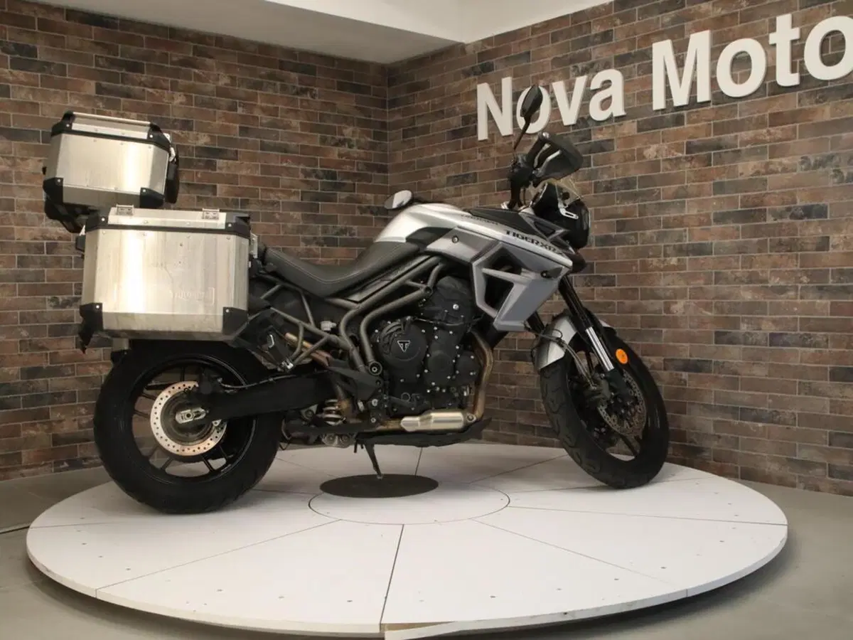 Triumph Tiger 800 XRx (2015 - 17) (8)