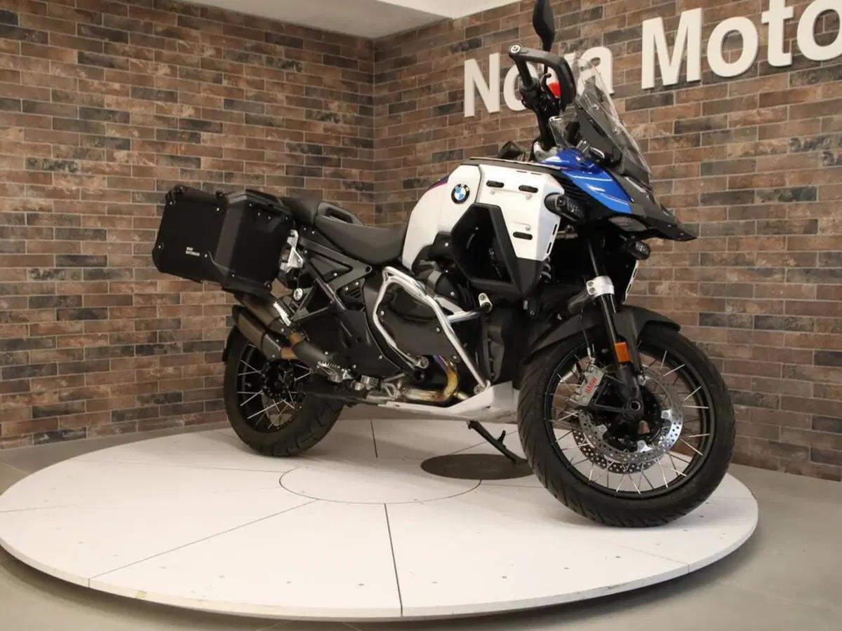 Bmw R 1300 GS Adventure Trophy (2025 - 26) (8)