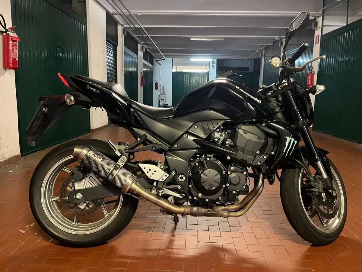 Kawasaki Z 750 (2007 - 14) (2)