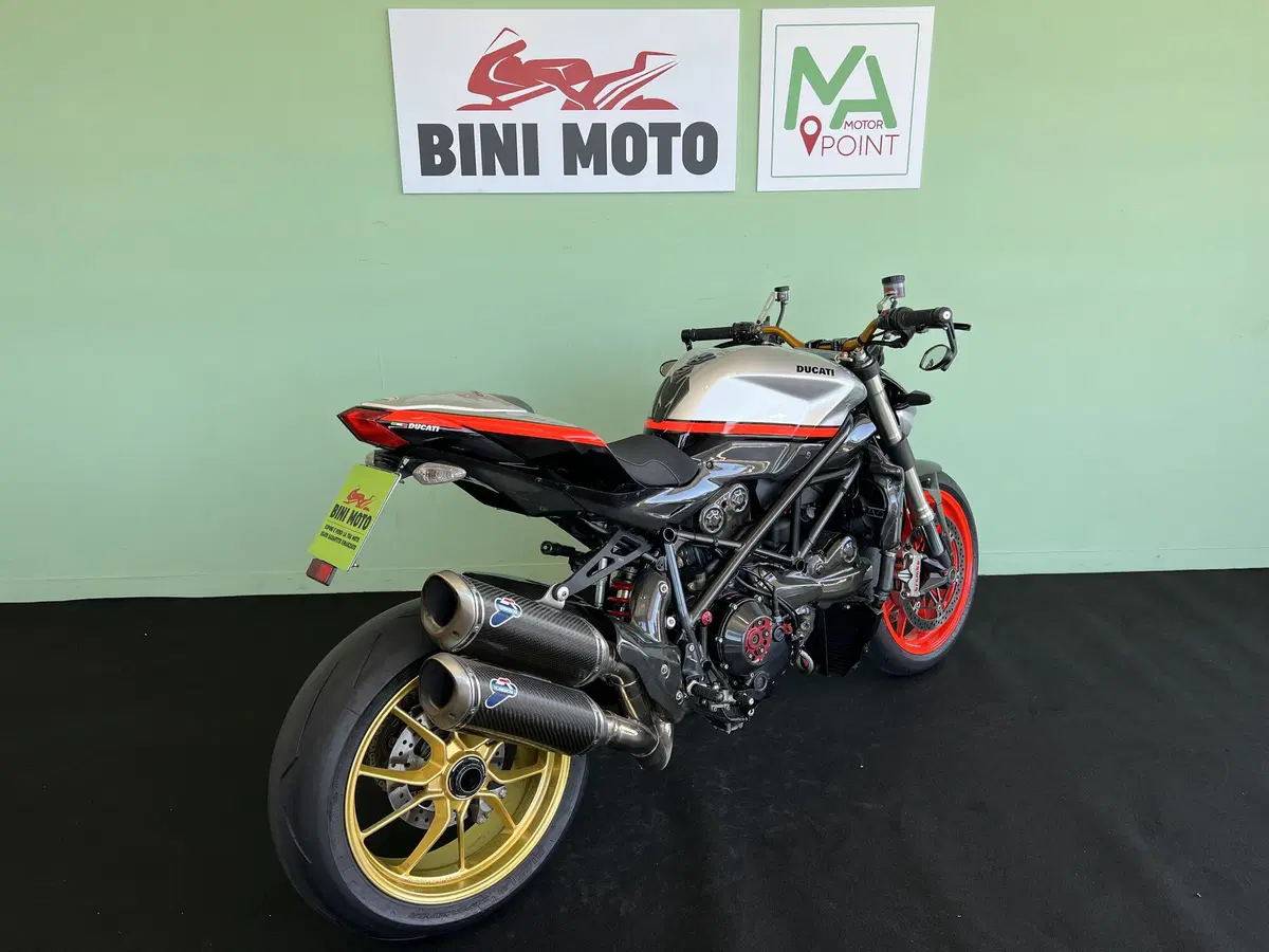 Ducati Streetfighter (2009 - 12) (8)
