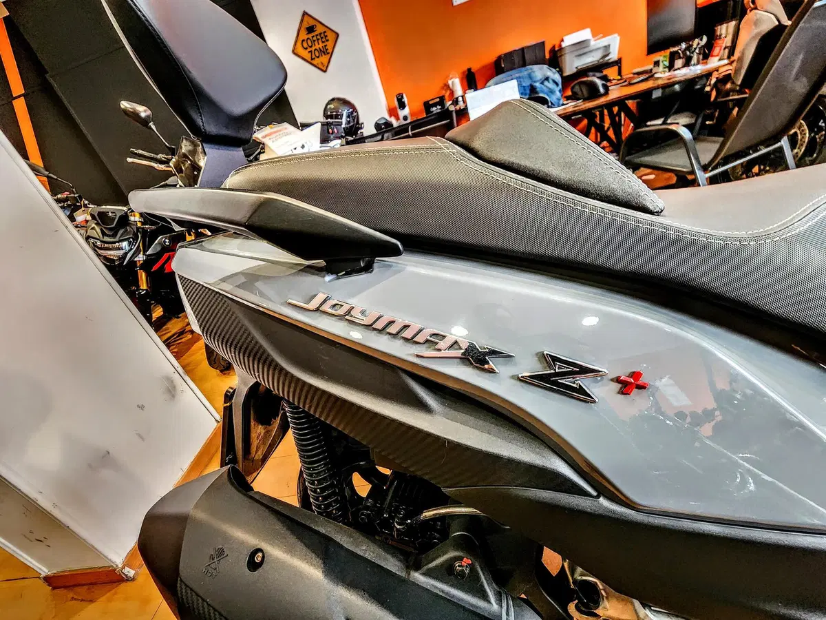 Sym Joymax 300 Z+ (2021 - 24) (7)
