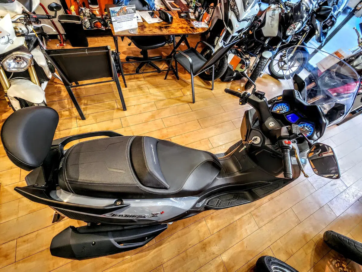 Sym Joymax 300 Z+ (2021 - 24) (14)