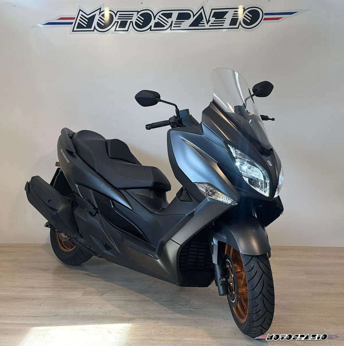 Suzuki Burgman 400 (2025 - 26) (2)