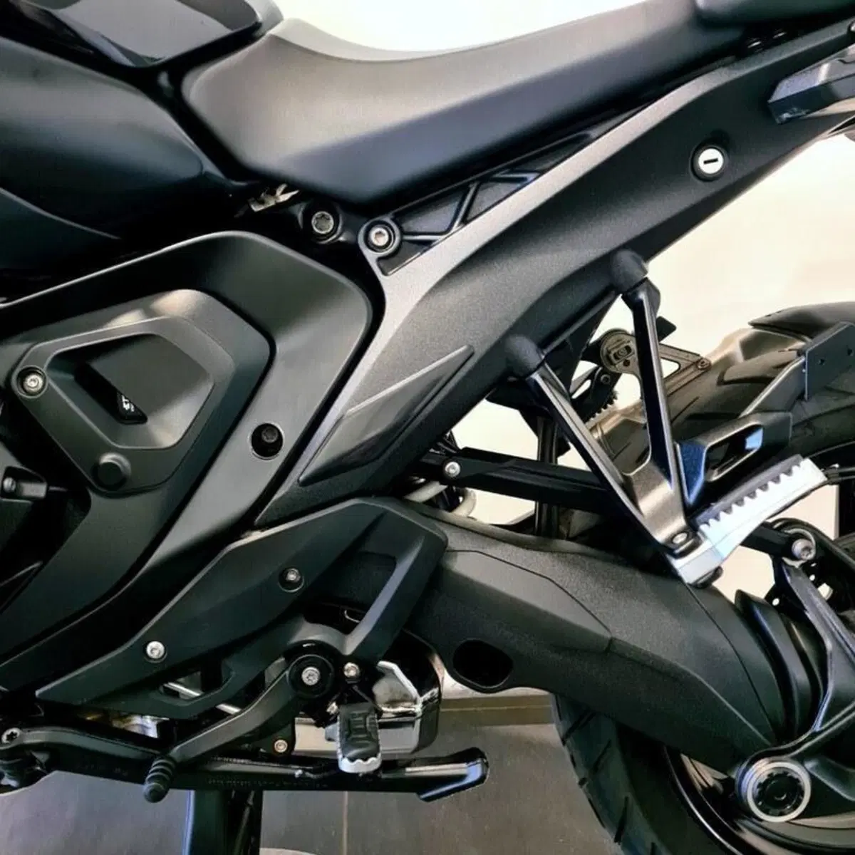 Bmw R 1300 GS Triple Black (2023 - 26) (13)
