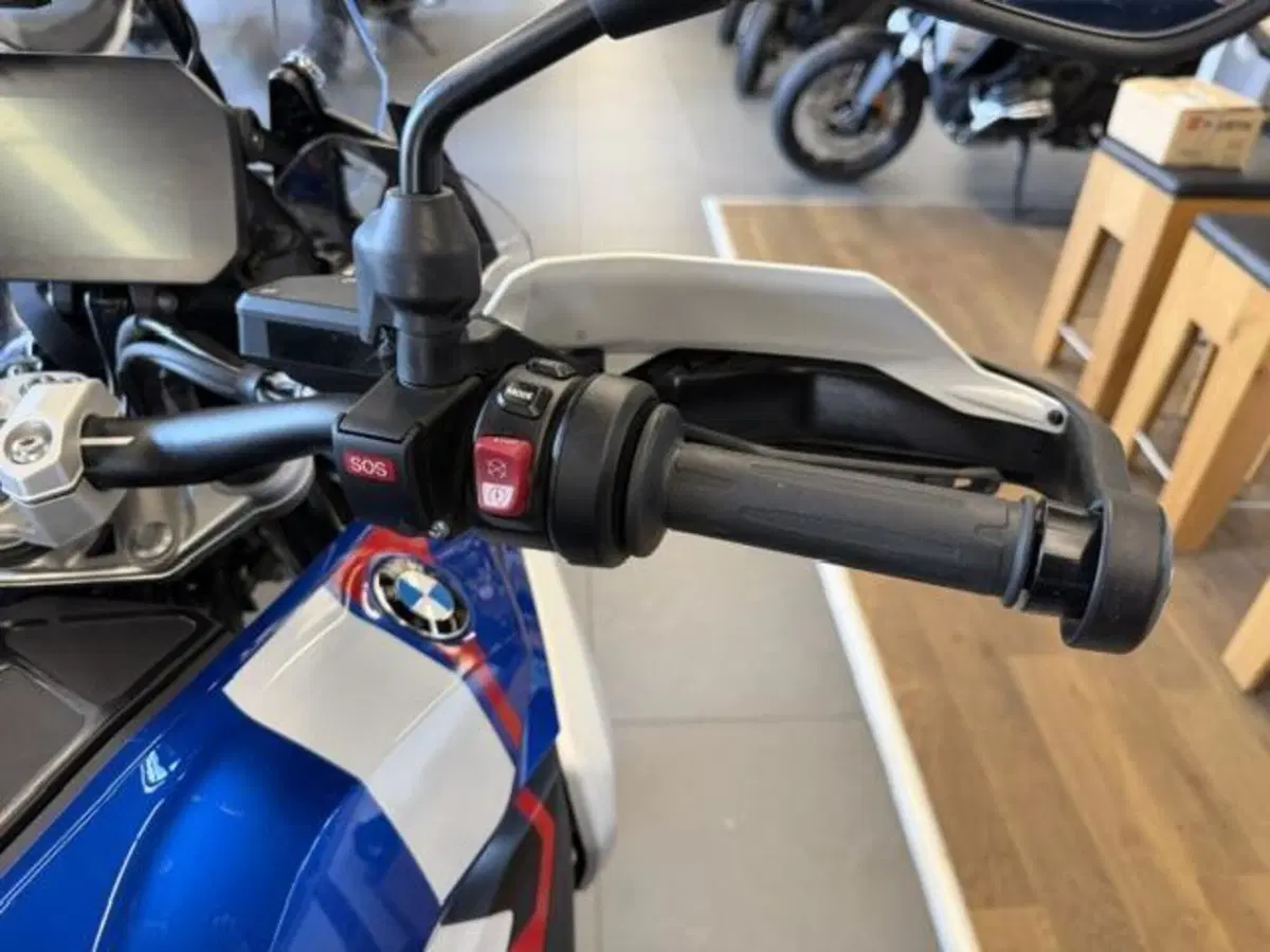 Bmw R 1300 GS (2023 - 26) (4)