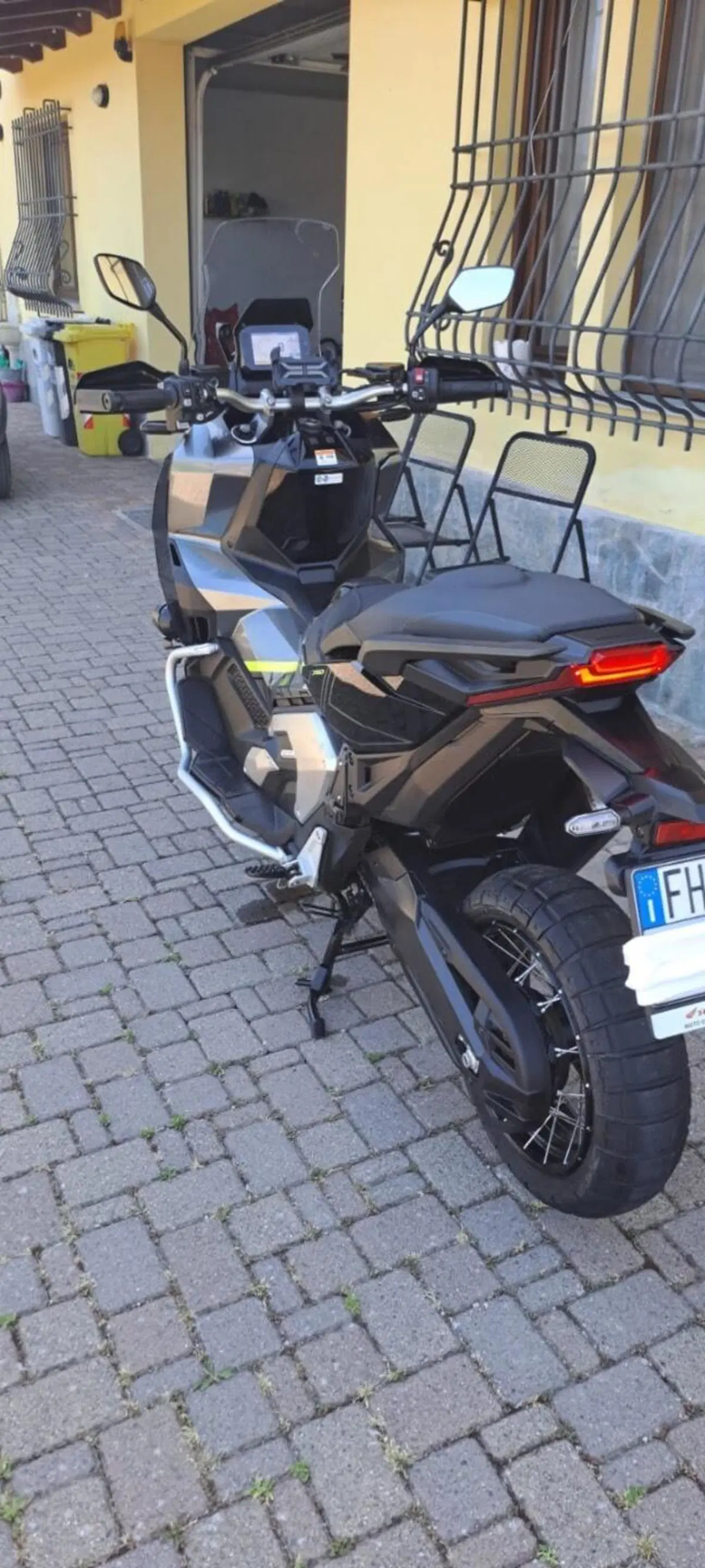 Honda X-ADV 750 DCT Gravel (2021 - 24) (3)