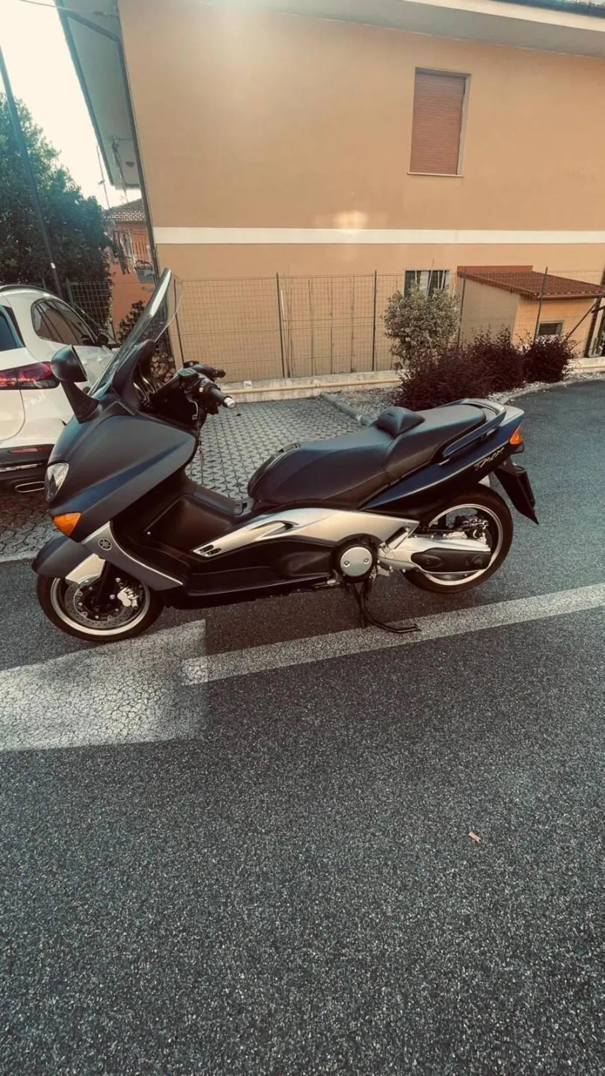 Yamaha T-Max 500 Night Max (2007 - 08) (4)