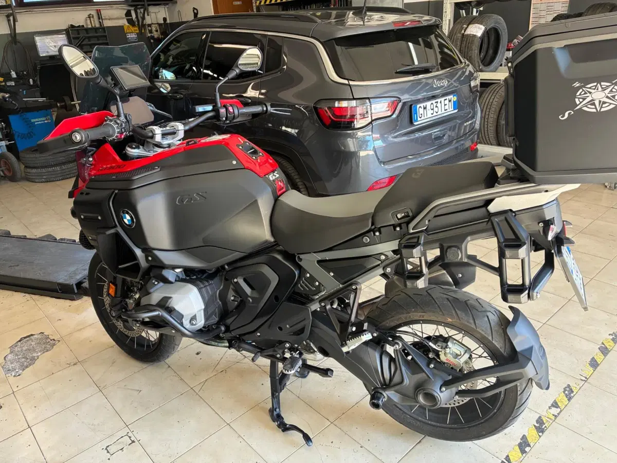 Bmw R 1300 GS Adventure (2025 - 26) (2)